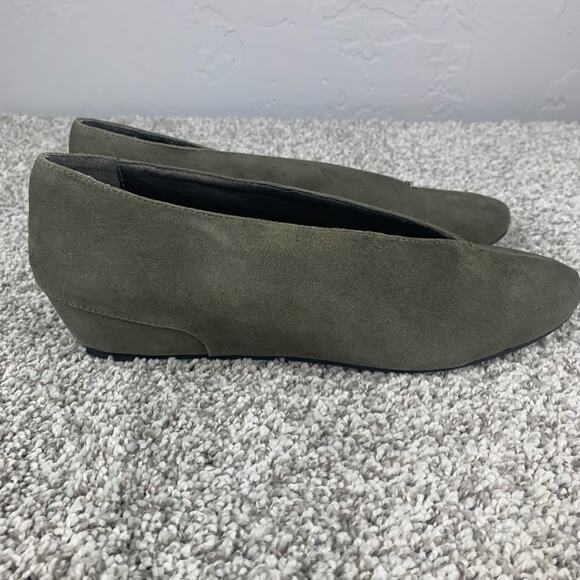 Soft surroundings Shoes Women Size 8.5 Gray Suede Fabrizia Pointed Toe Wedge - Picture 4 of 10